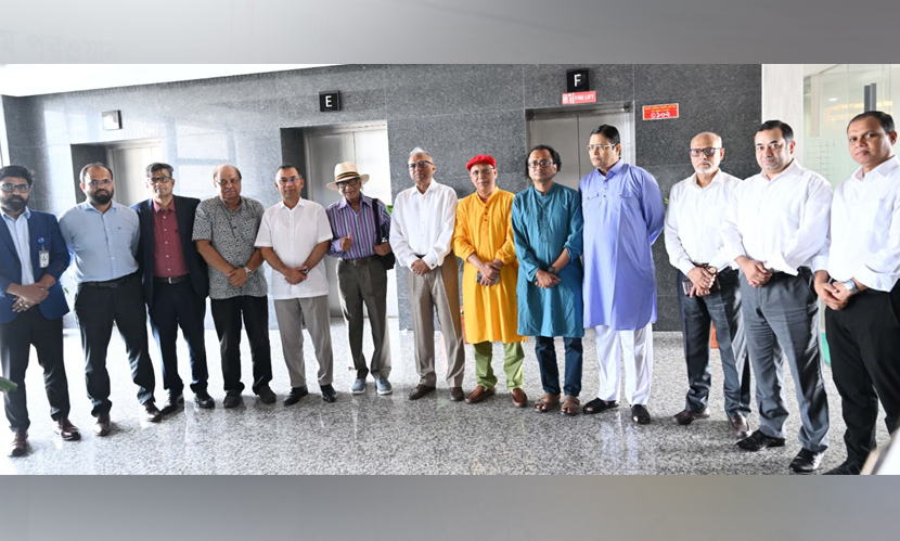 প্রধানমন্ত্রীর সঙ্গে সম্পাদকরা।